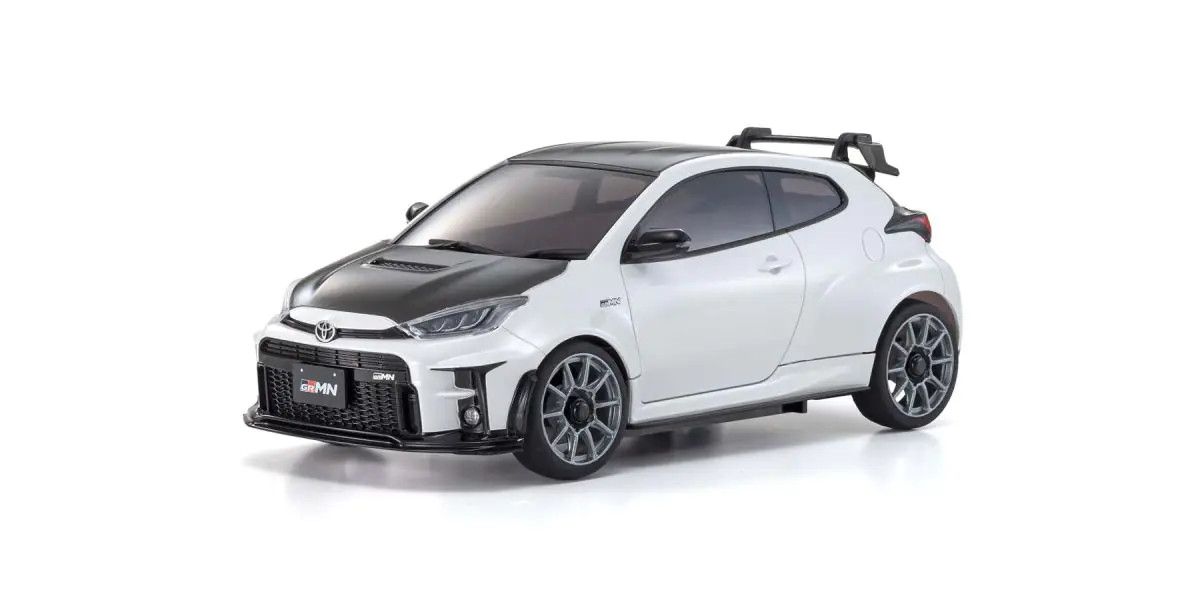 Kyosho 32640PW MINI-Z AWD Toyota GRMN YARIS CIRCUIT PACKAGE White Pearl