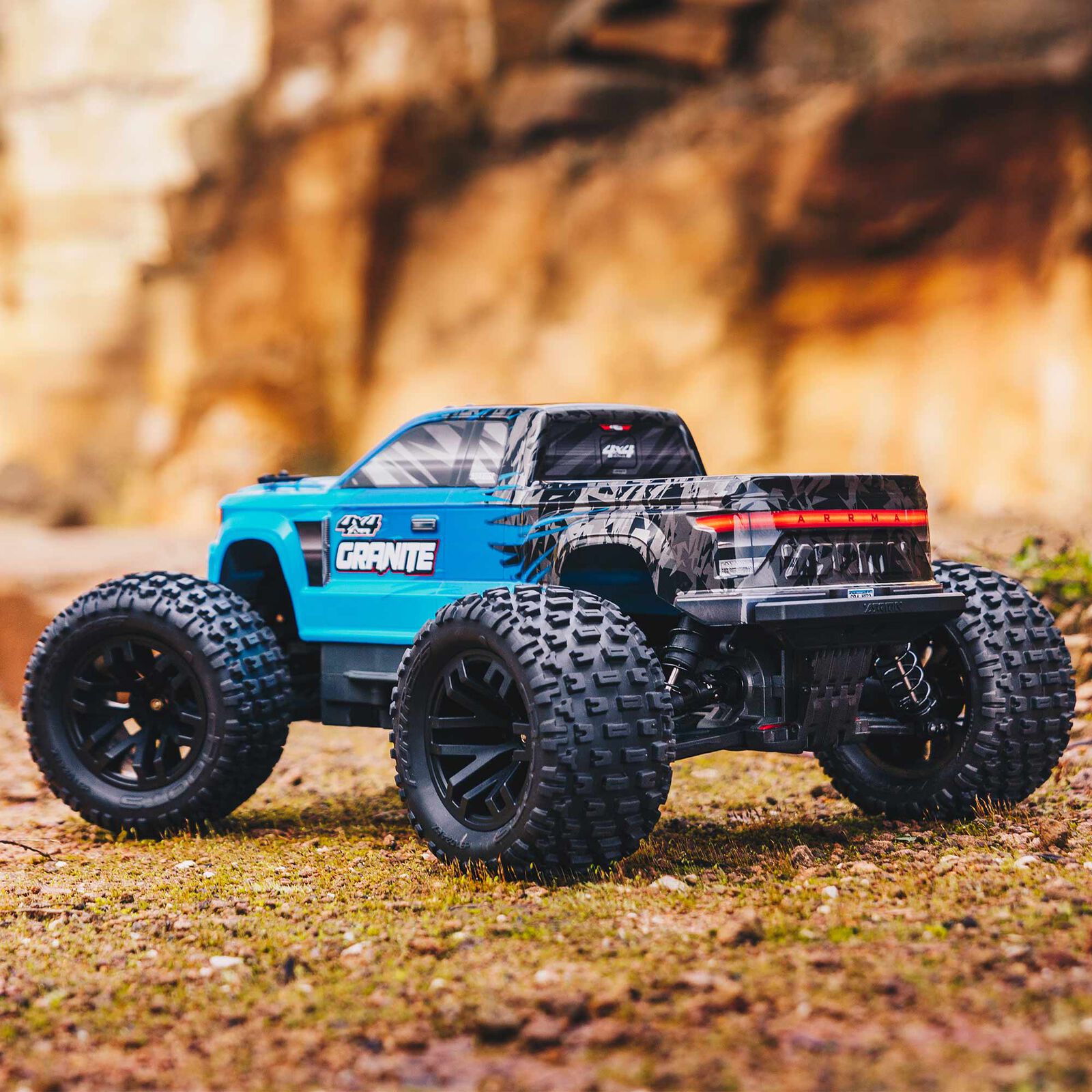 ARRMA 1/10 GRANITE 4X4 MEGA 550 Brushed Monster Truck RTR, Blue