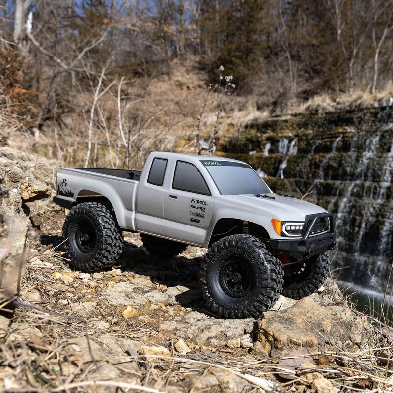 Axial Racing 1/10 SCX10 III Base Camp 4WD Rock Crawler Brushed RTR, Grey