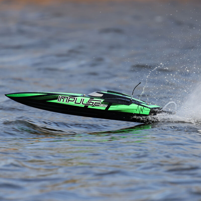 PRO BOAT Impulse 32" Brushless Deep-V RTR with Smart, Black/Green