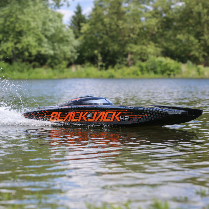Proboat Blackjack 42" 8S Brushless Catamaran RTR: Black/Orange