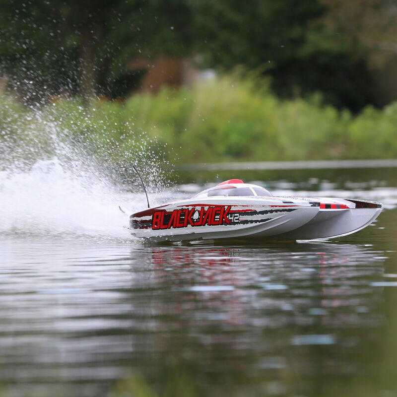 PROBOAT Blackjack 42" 8S Brushless Catamaran RTR: White/Red