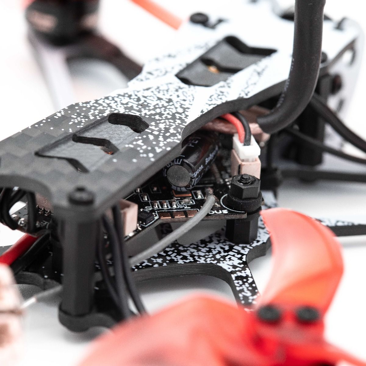 EMAX TINYHAWK II FREESTYLE - FPV DRONE F4 5A 7000KV RUNCAM NANO2 700TVL 37CH 25/100/200MW VTX 2S - FRSKY BNF