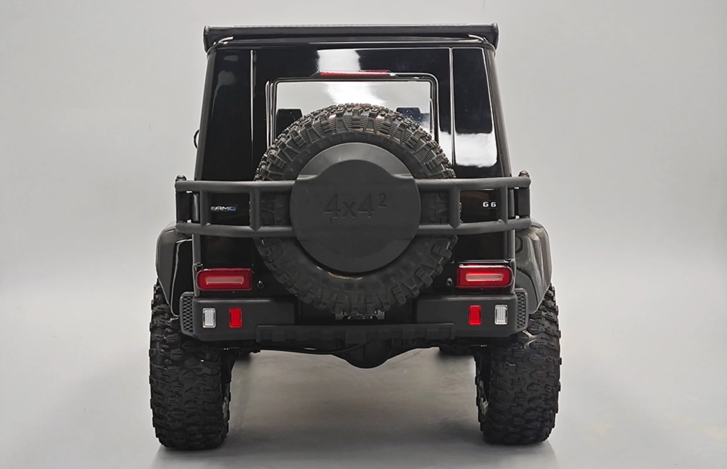 Yikong YK4106 PRO V2 1/10 RC Crawler RTR - BLACK
