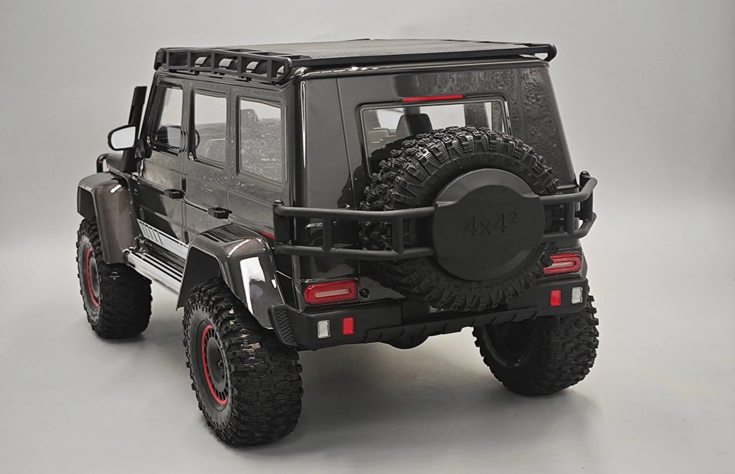 Yikong YK4106 PRO V2 1/10 RC Crawler RTR - DARK GRAY